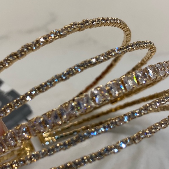 Cezanne Sensitive Skin Bracelet. Never worn. WOW! - Picture 4 of 7